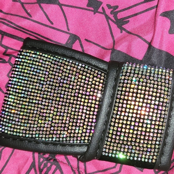 👛 Bedazzled Gear shift Cover - Picture 3 of 4